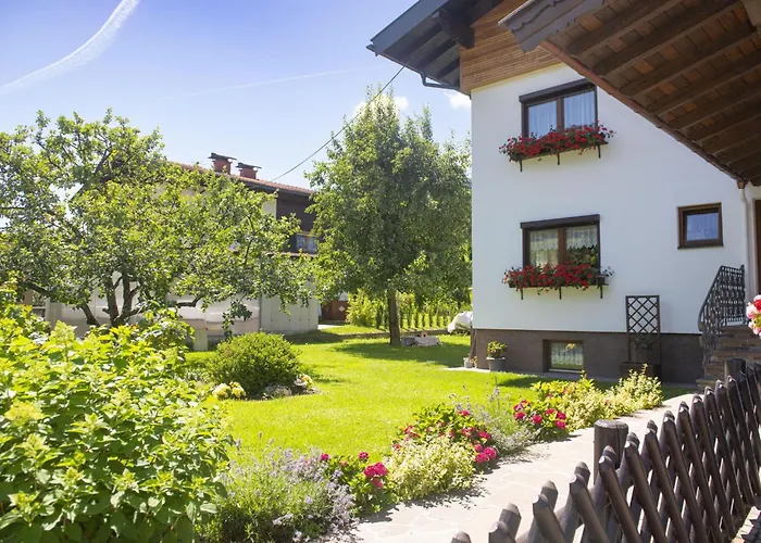 アパート Bei Steiner *